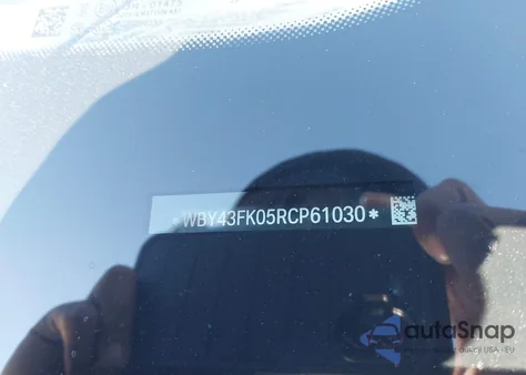 2024 BMW I5 M60 z USA, uszkodzony, nr VIN WBY43FK05RCP61030